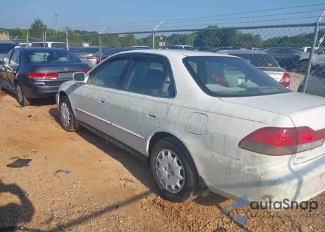 2001 Honda Accord 2.3 Lx z USA, uszkodzony, nr VIN 1HGCG56411A007343